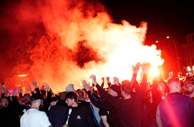 3F Superliga -Jordan Larsson er målløs over FCK-fansene: Aldrig oplevet lignende