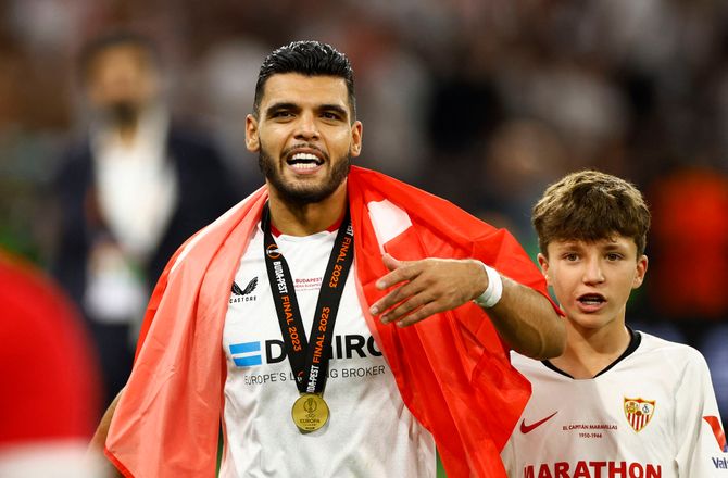 International -Medie: Gerrards Saudi-klub nærmer sig Sevilla-stopper