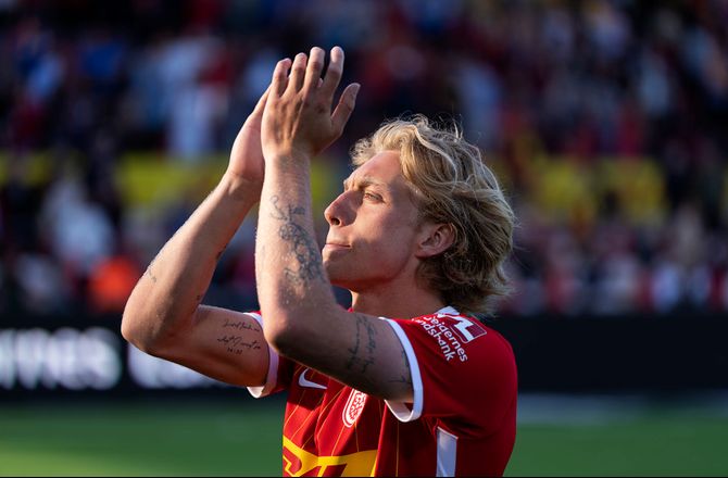 Premier League -Avis: Mads Bidstrup jagter klubskifte