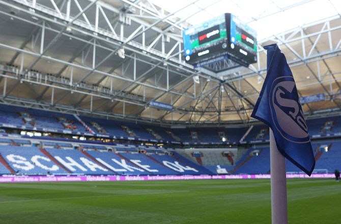 2. Bundesliga -Kriseramte Schalke smider profil på U23-holdet