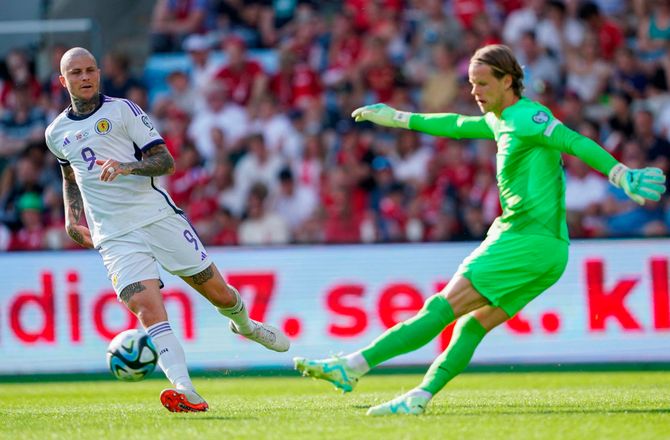 EM -Norsk landsholdskeeper afslører stor interesse: Tilbud fra Bundesligaen
