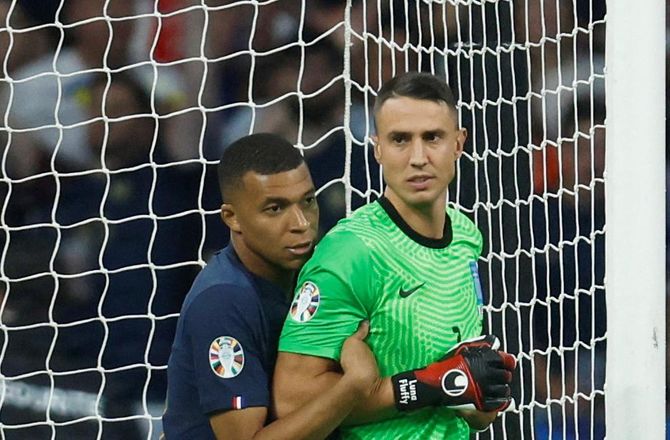 La Liga -Odyssén fortsætter: Sevilla lejer Vlachodimos igen