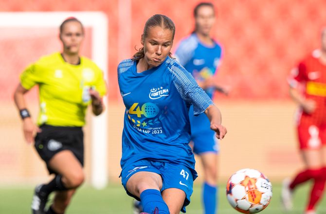 Danmark (k) -Stolt over mulig dansk landsholdsdebut: Stort at spille med Nadim