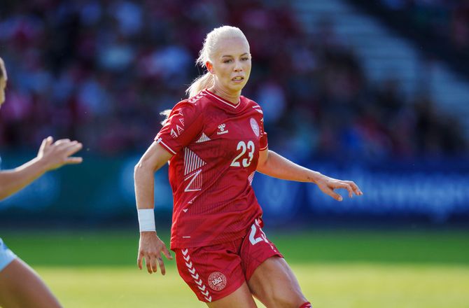 International -Var bænket hele VM - nu får Svava chancen for kvindelandsholdet