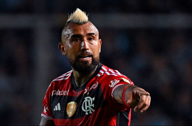 Premier League -Vidal sviner ten Hag efter Ronaldo-sag: Skaldede mennesker er komplicerede
