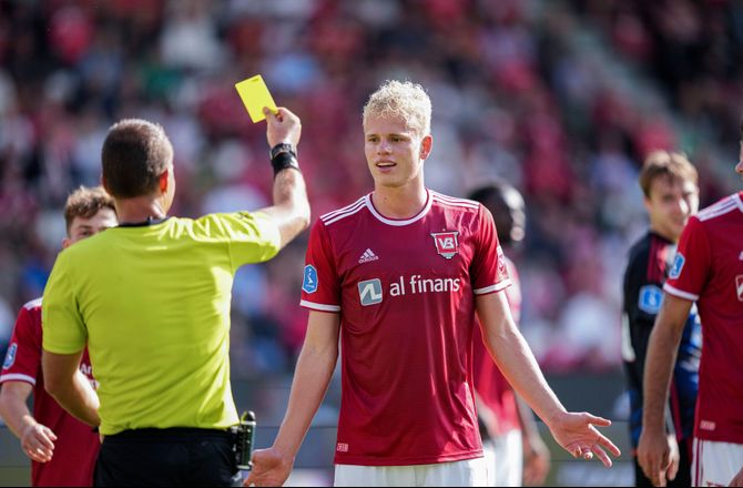3F Superliga -Provstgaard om ejerkaos: Ingen skal komme og ødelægge den her klub