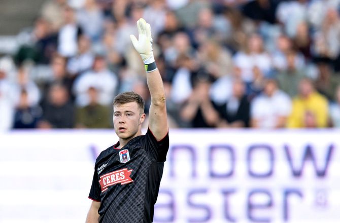 3F Superliga -Mystik om Bailey-kontrakt: AGF overvåger situationen