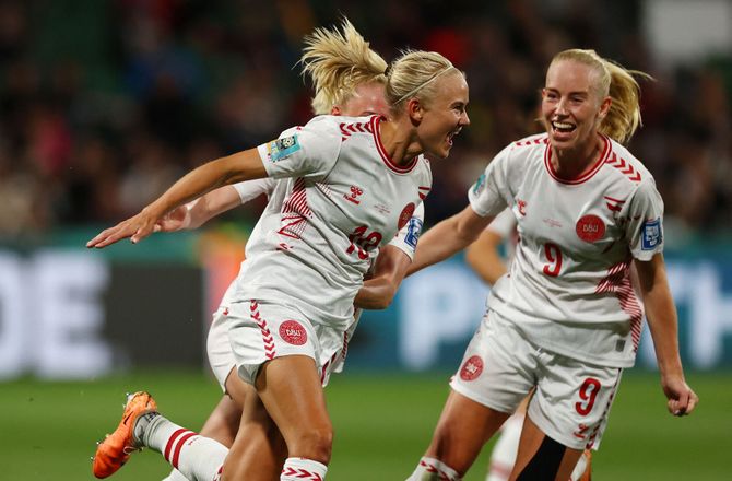 Danmark (k) -Danmark og Sverige vil afholde kvindernes EM i 2029