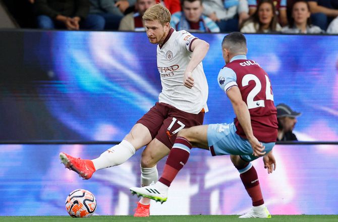 Premier League -Burnley forlænger med midtbaneprofil 