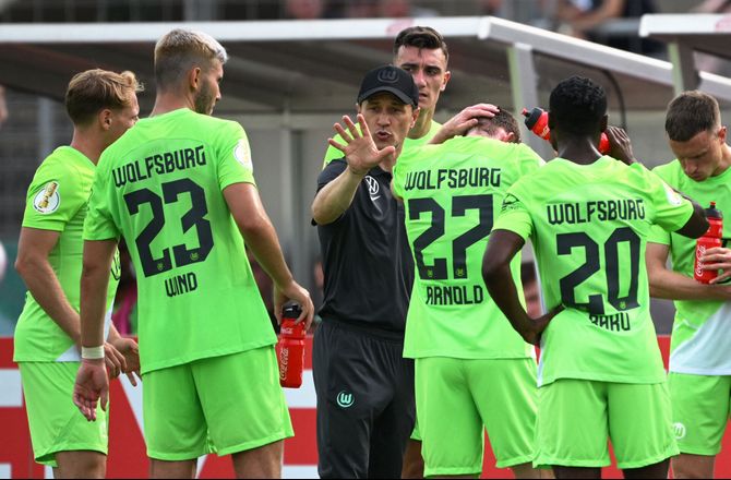 Bundesliga -Wolfsburg renser ud: Siger farvel til fem spillere