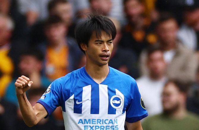 Premier League -Brighton i asiatisk modvind: Mitoma poserer på kontroversielt foto