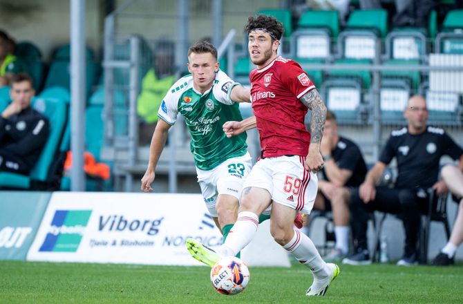 3F Superliga -Surt show: Én Superliga-spiller i karantæne
