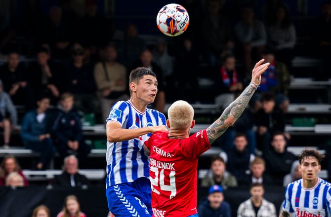 3F Superliga -OB-juvel udgik med knæskade: Gør ondt indeni