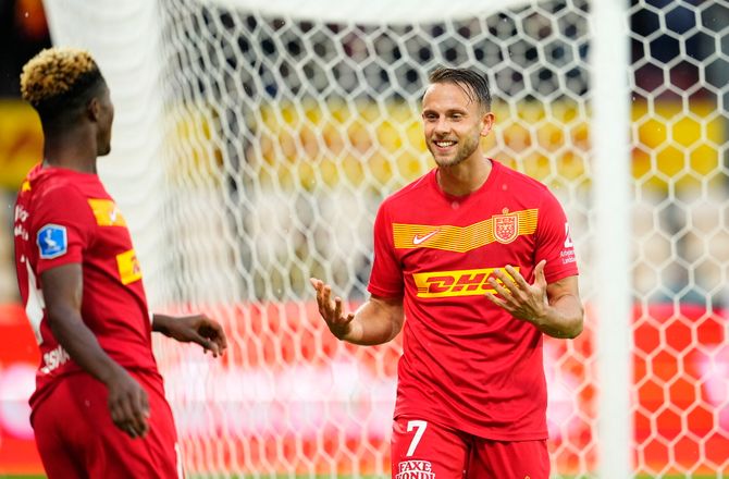 3F Superliga -FCN overtog førstepladsen med overlegen sejr over FCM