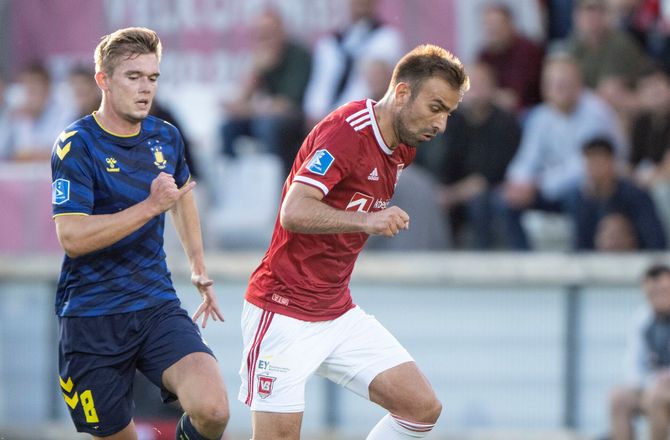 3F Superliga -Vejle ophæver med midtbanespiller
