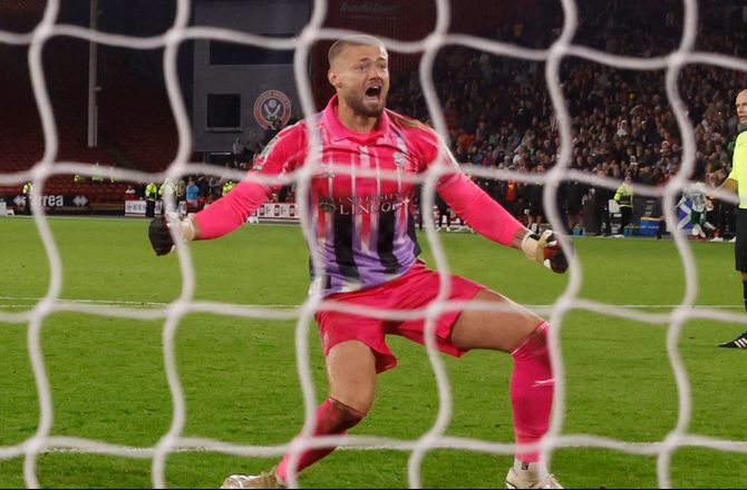 Carabao Cup -483 dage ude: Lukas Jensen får første start siden april 2025