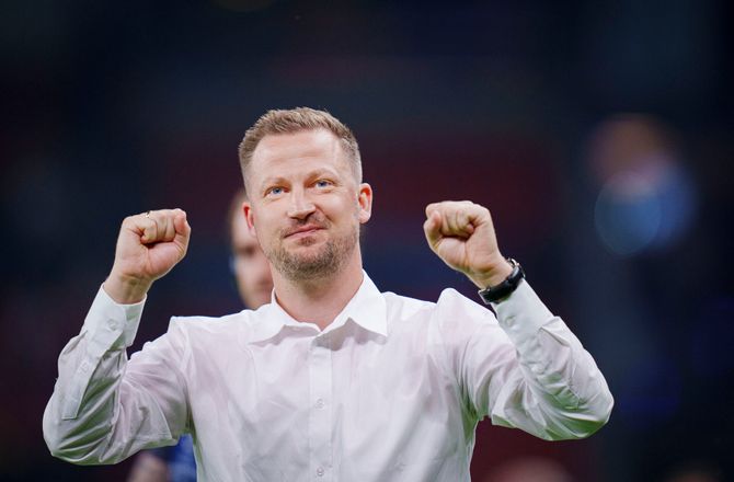 CL -Journalist udvandrer fra FCK-pressemøde: Sikke et arrogant svar!