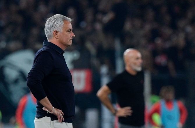 Europa League -Mourinho om ny Sanches-skade: Han er altid tvivlsom