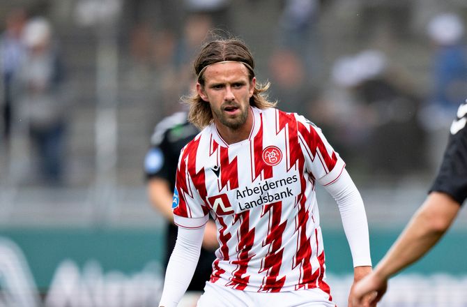 Championship -AaB ophæver med Lucas Andersen
