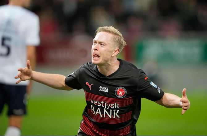 3F Superliga -Brynhildsen uenig med Ståle: FCM er ikke et skridt ned
