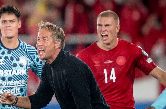 Bundesliga -Særligt gensyn i Hjulmands debut: Benene skal i isvand