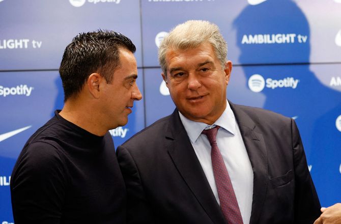 La Liga -Xavi var enig med Messi: Laporta lyver