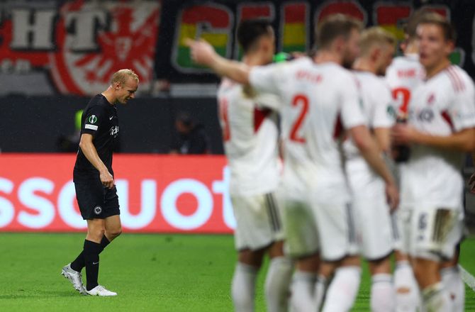 Bundesliga -Frankfurt melder kaptajn ude med skade
