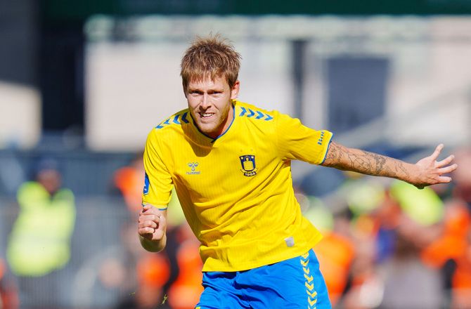Oddset Pokalen -Brøndby satte HIK på plads efter besynderligt selvmål