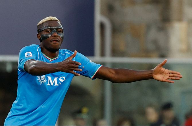 Serie A -Napoli-sejr smuldrer i de sidste minutter 