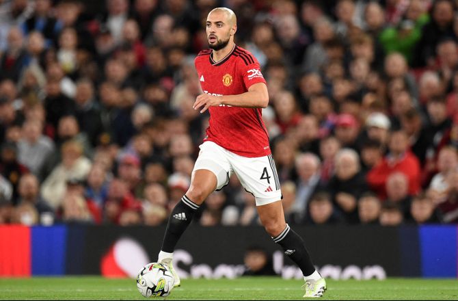Serie A -Medie: Amrabat udelukkes i håb om salg