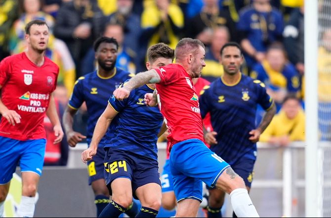 3F Superliga -Utilfreds Spelmann: Vi gjorde det nemt for Brøndby