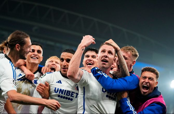 International -LIGE PÅ: FCK har en chance mod taktløse United 