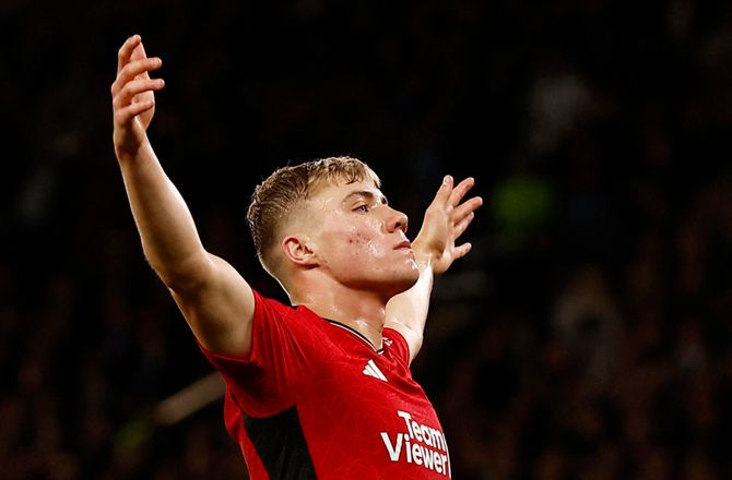 Premier League -Højlund og Eriksen starter - skadet Rashford er ikke med