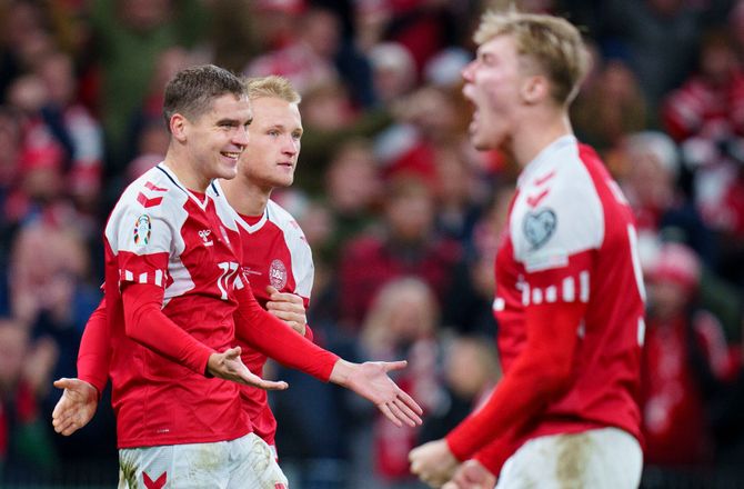 EM -Landstræneren skifter ud i truppen - Dolberg sendes hjem