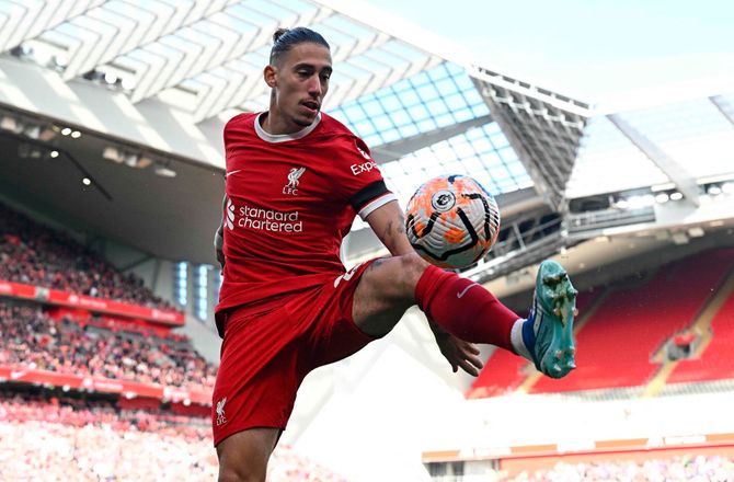 Premier League -Journalist: Robertson-afgang kan sende Tsimikas hjem