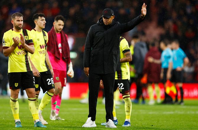 Premier League -Kompany langer ud efter VAR: Som at gå på kasino