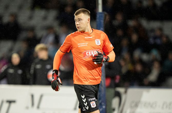Premier League -Burnley udnytter option på AGF-lejesvend