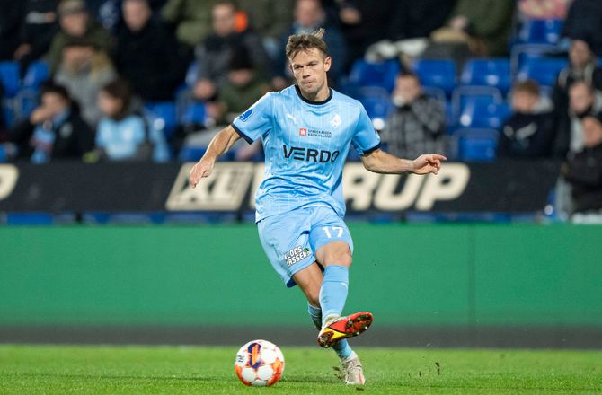 Regionalliga -Mads Albæk regner med karrierestop efter sæsonen