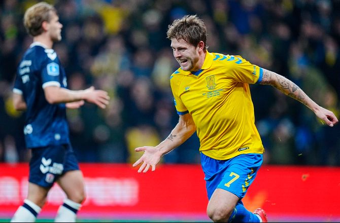 3F Superliga -Video: Nicolai Vallys lyner igen! 