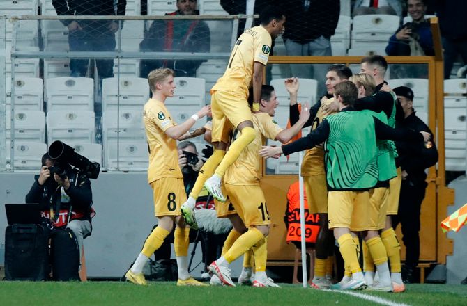 Eliteserien -Bodø/Glimt sender tjekkisk back videre