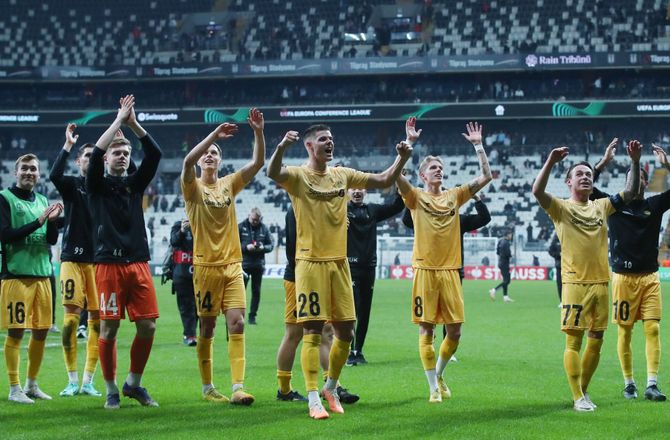 Eliteserien -Norske mestre bekræfter: Rivalers cheftræner bliver assistent