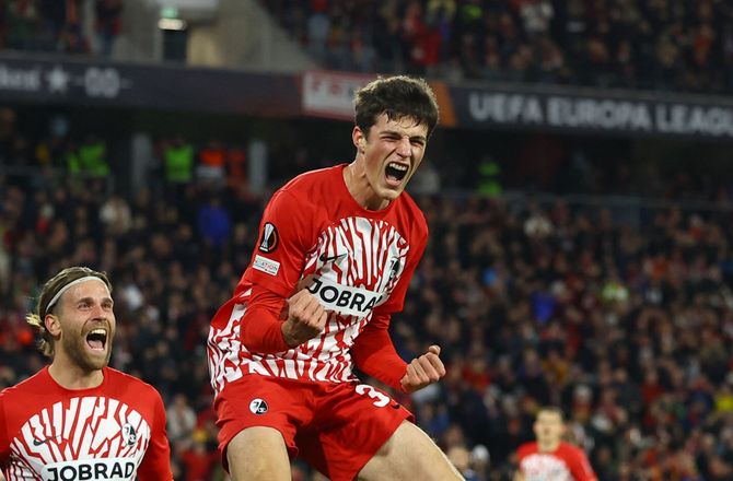 Premier League -Bild: Liverpool lurer på Freiburg-midt