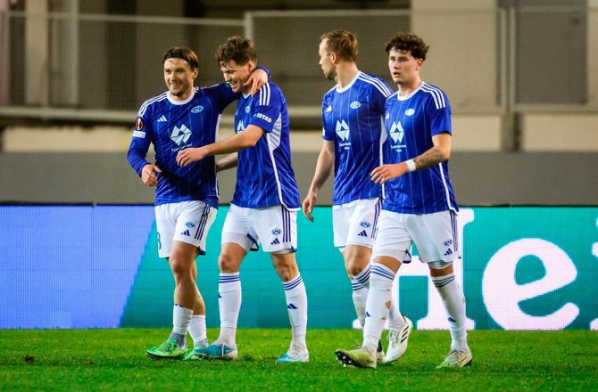 Norge Eliteserien -Molde henter 17-årig angriber i Stabæk
