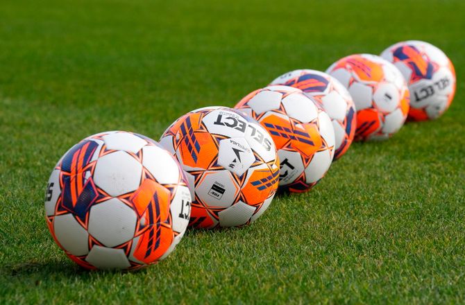 3F Superliga -Ren Bold: Fodboldverdenen er som en øde ø hvad angår barsel