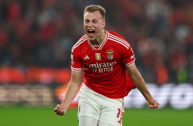 Æresdivisionen -Casper Tengstedt meldes tæt på Feyenoord