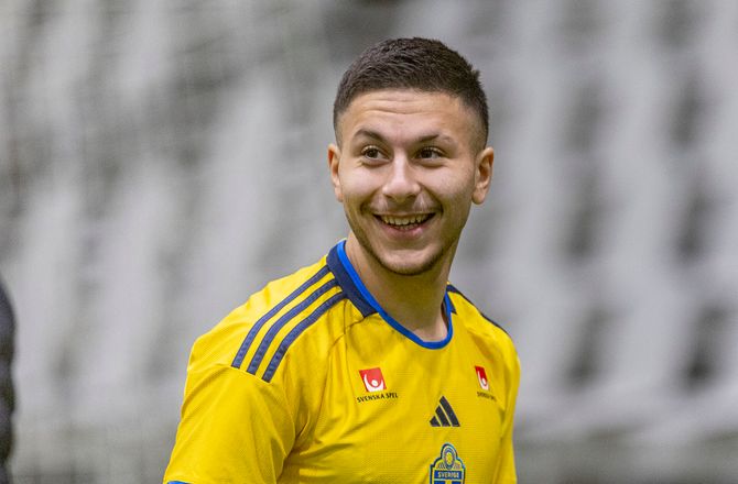 International -FCK afviser Sverige: Roony og Larsson bliver her