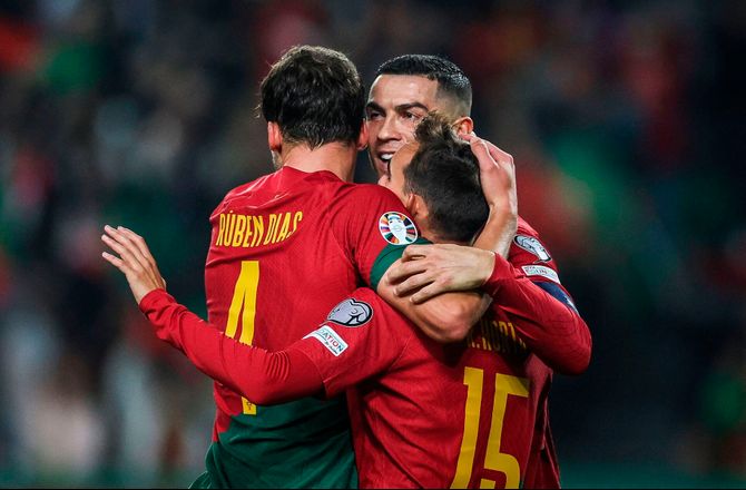 EM -Portugal med spektakulær stime: Vi skal bevare roen
