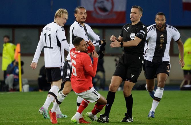 Træningskampe -Leroy Sané blev smidt ud: Sagde undskyld i omklædningsrummet