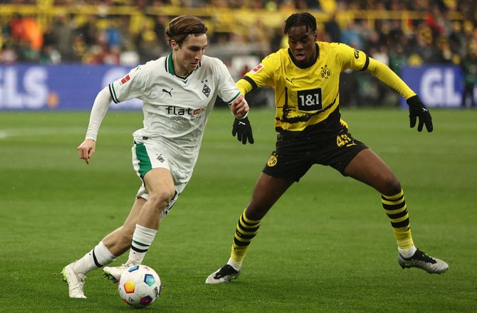 Bundesliga -Midt i transferræset: Gladbach forlænger med tysk talent