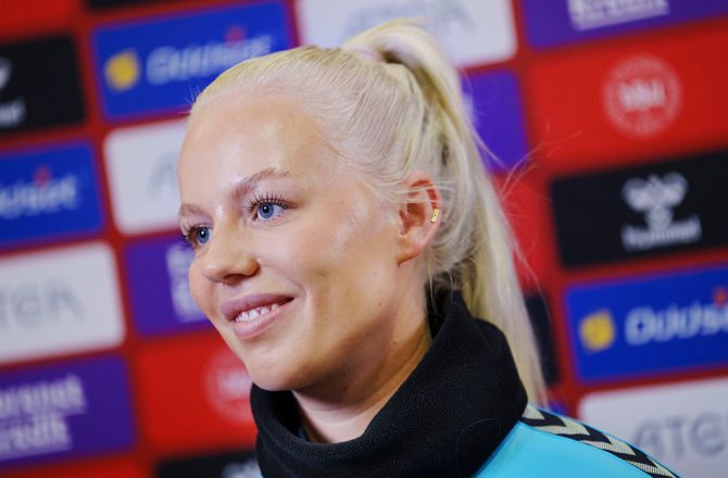 Venskabskampe (k) -Sofie Svava melder afbud til landsholdet: Real-angriber indkaldt